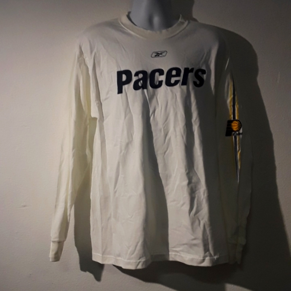 *C7MNS - NEW VTG. REEBOK PACERS SZ. MED LONG SLEEVE T SHIRT W/ TAGS